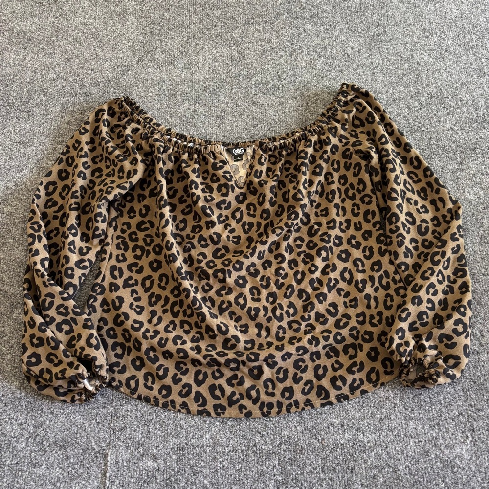 GBG Los Angeles Mesa Off Shoulder Top Small Leopard Print R90H09R6XG1 NWT